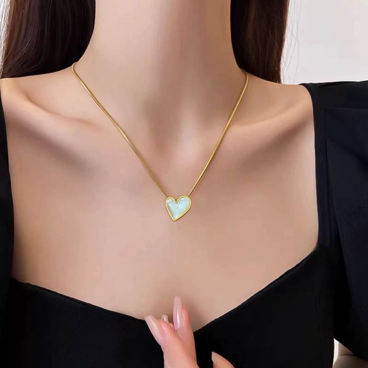 سلسله قلب ستالس ♥️♥️♥️ اسود وابيض ♥️